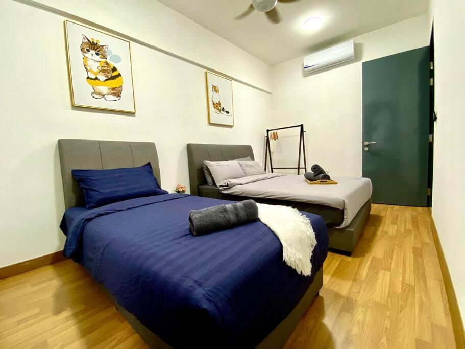 Tropicana 218 Macalister Sea & City View By Staycation Homestay Джорджтаун Екстер'єр фото