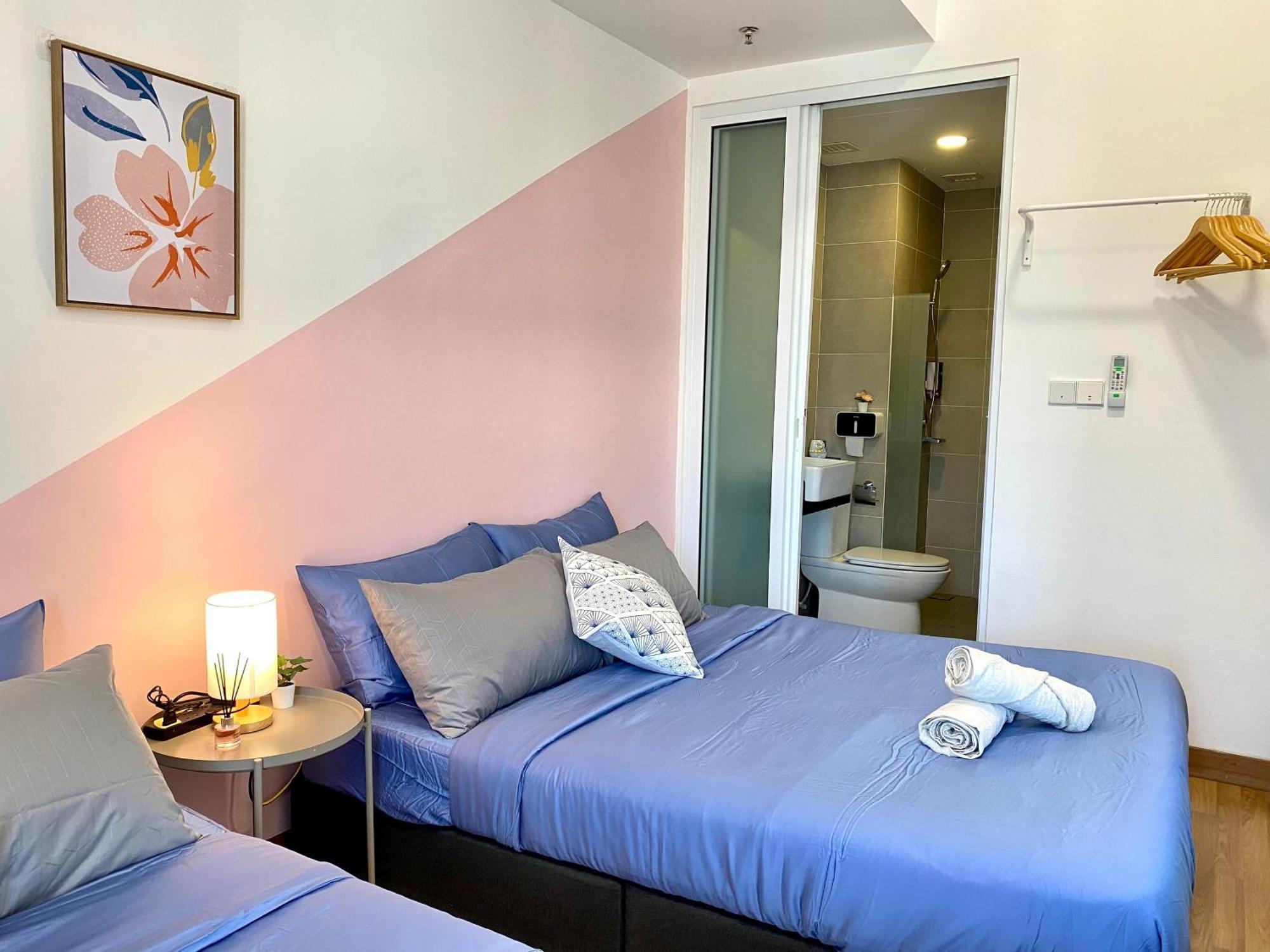 Tropicana 218 Macalister Sea & City View By Staycation Homestay Джорджтаун Екстер'єр фото